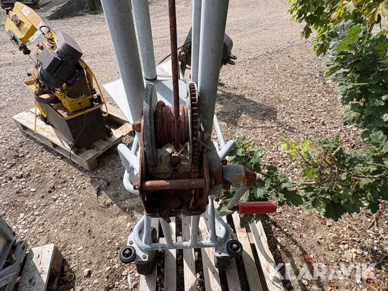 Billede 9 - Svinevægt og transportvogn