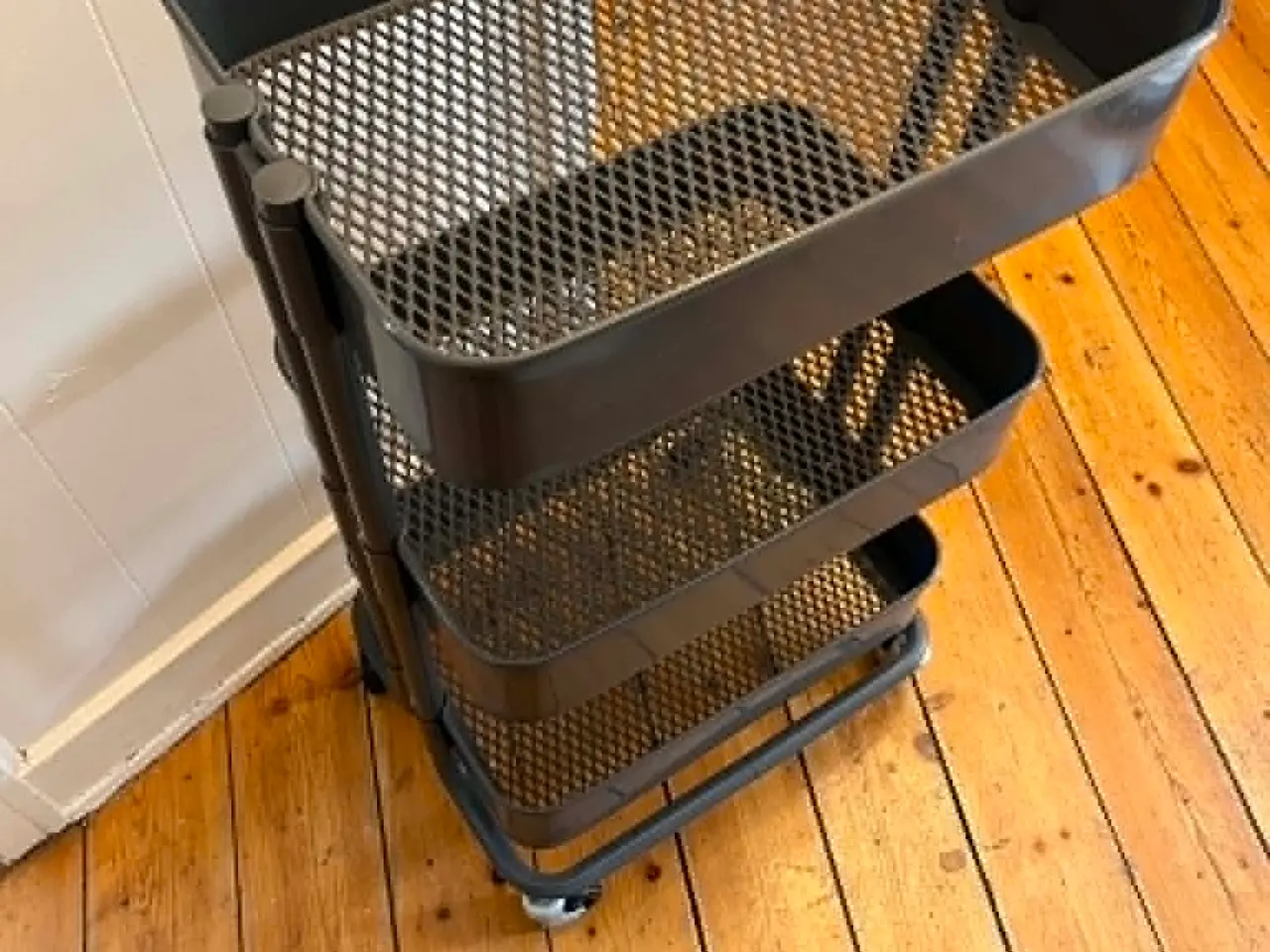 Billede 1 - GRATIS ikea metal reol 