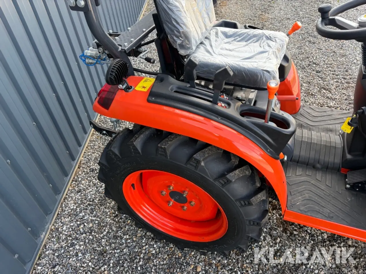 Billede 5 - Traktor med frontlæsser