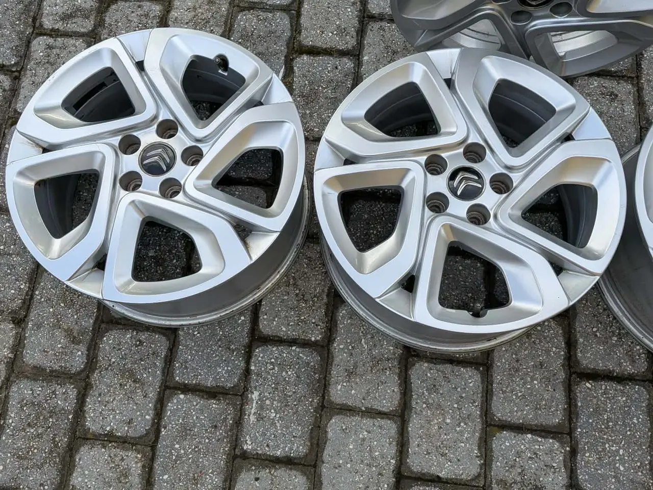 Billede 1 - Originale 17" alufælge C5 Aircross