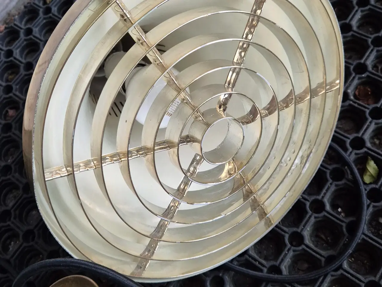 Billede 20 - Smuk svensk designerlampe i skinnende messing