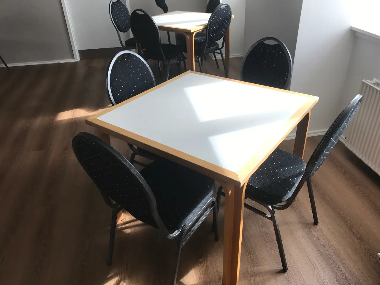 Billede 3 - 21 stk møde/cafe borde