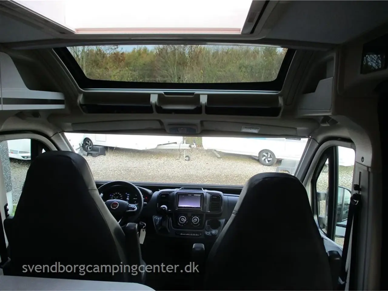 Billede 6 - 2022 - Chausson V594   Utrolig flot luxus camper