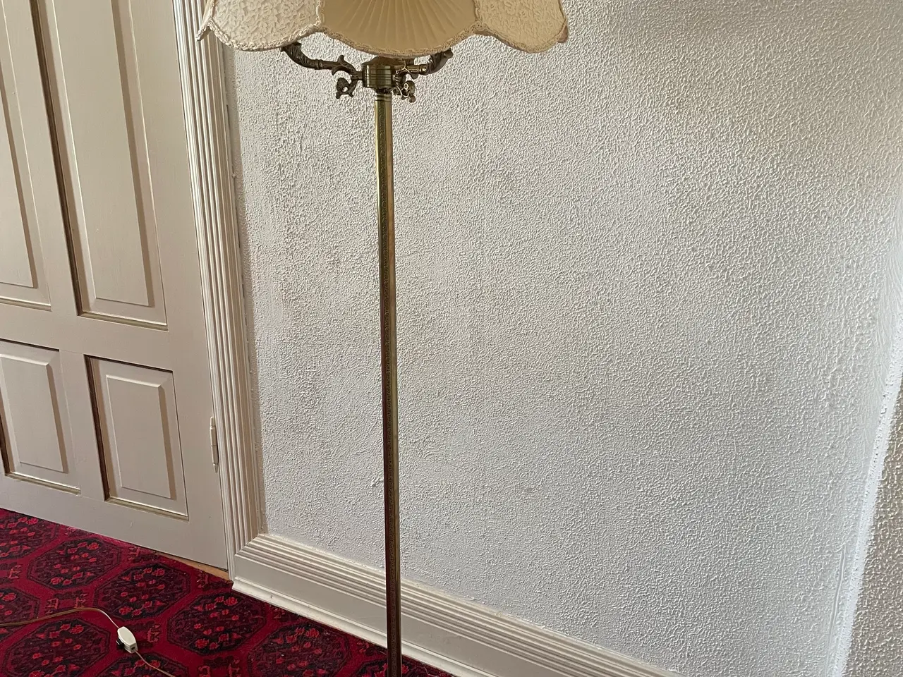 Billede 1 - Flot herskabelig 3-armet messing standerlampe.