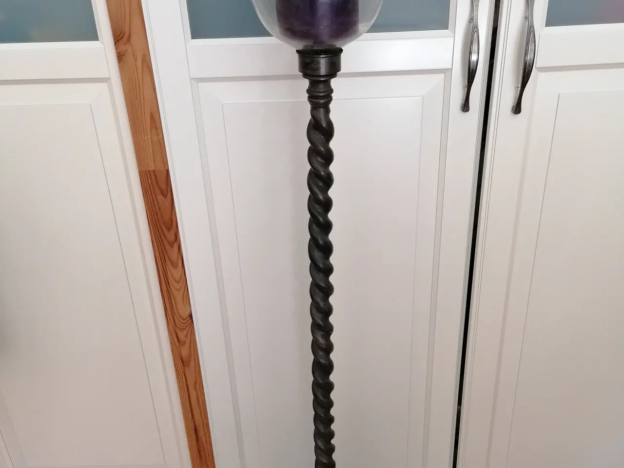 Billede 5 - Gulvstage, højde 122 cm - stor og gammel i messing