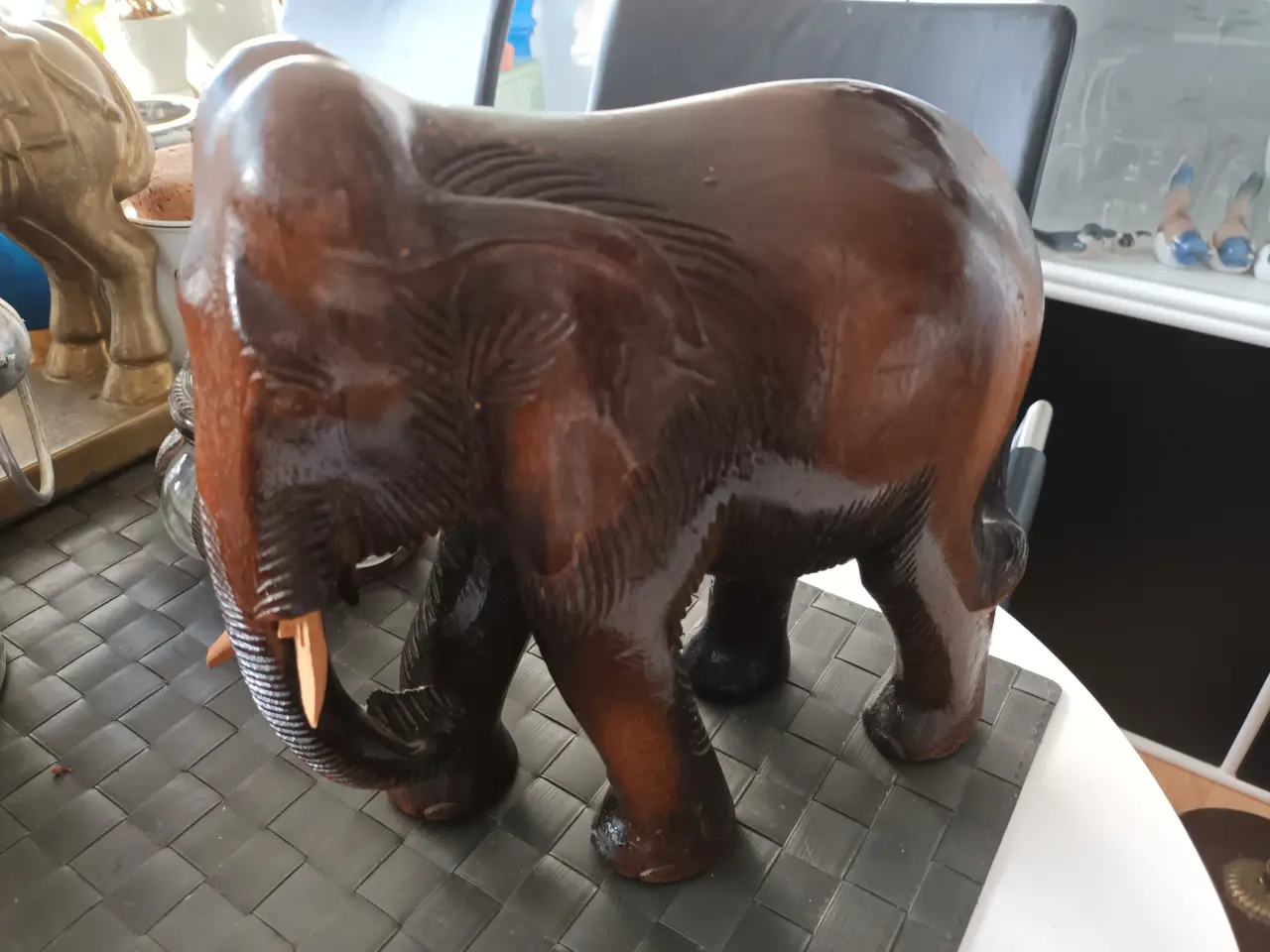 Billede 1 - STOR GAMMEL Antik Håndlavet Træ Elefant 25x25 cm