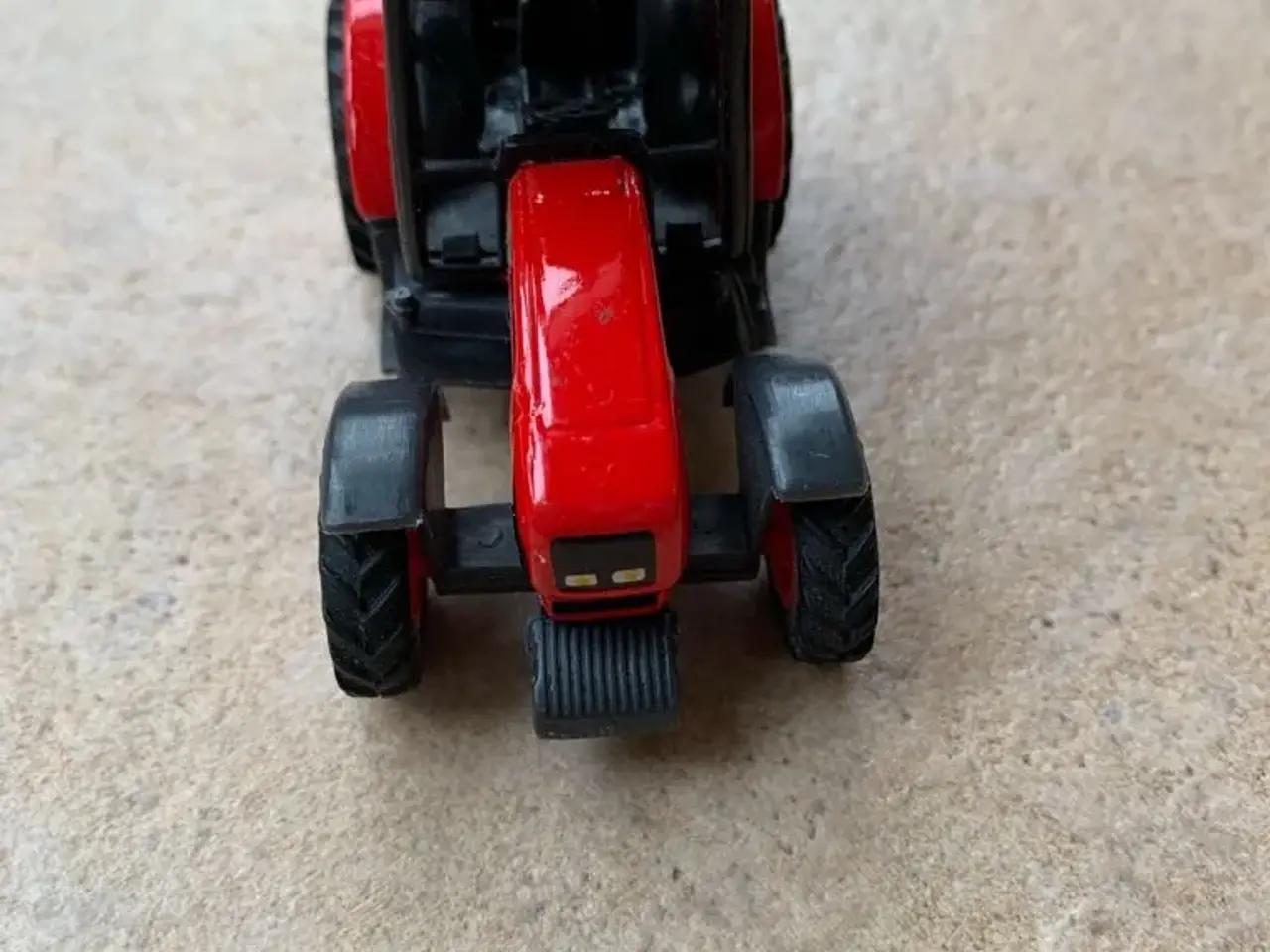 Billede 2 - Dison GR. Traktor i rød