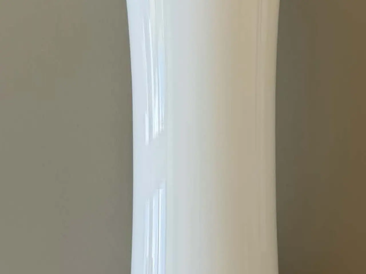 Billede 4 - Holmegaard Trompetvase (24 cm) – Opal hvid