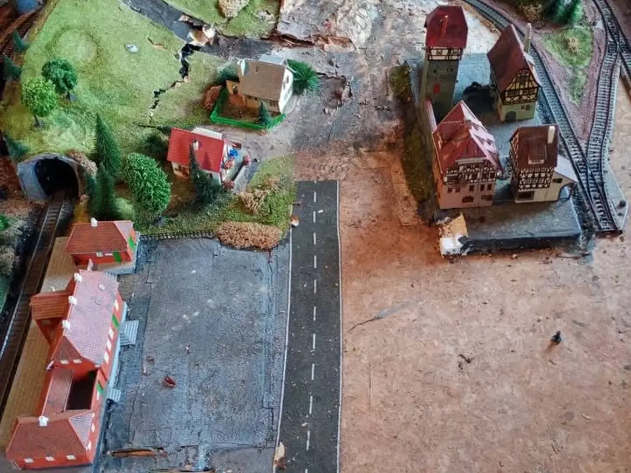 Billede 6 - Marklin Tog m. landskab.