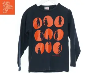 Sort langærmet t-shirt med orange tryk fra Uni Style (str. 110)