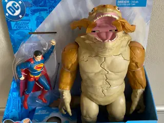 Superman Kaiju Slime Battle