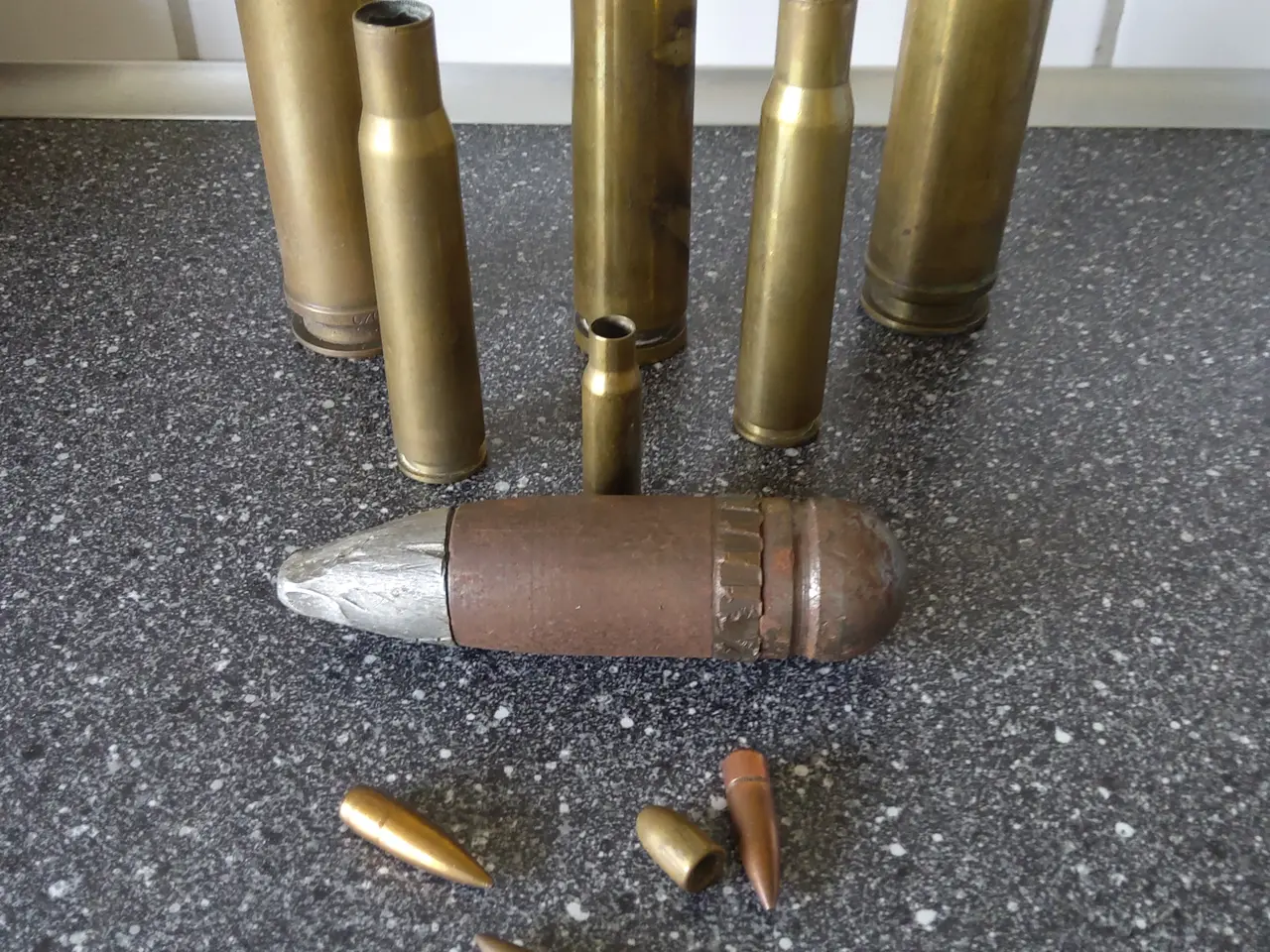Billede 7 - Messing granat hylsteret en fra 1940.
