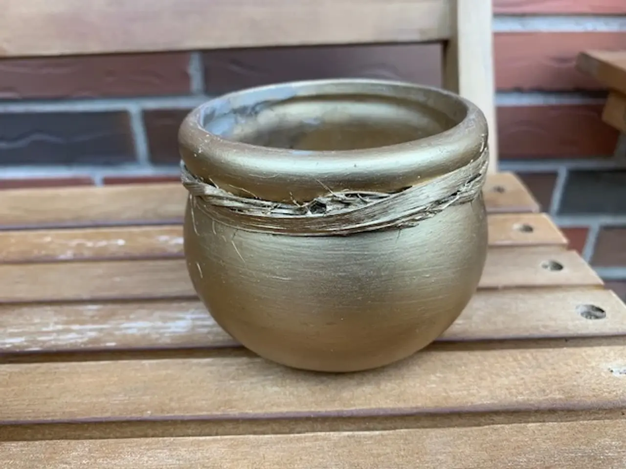 Billede 4 - Urtepotteskjuler - guld - sølv - samlet pris 30 kr