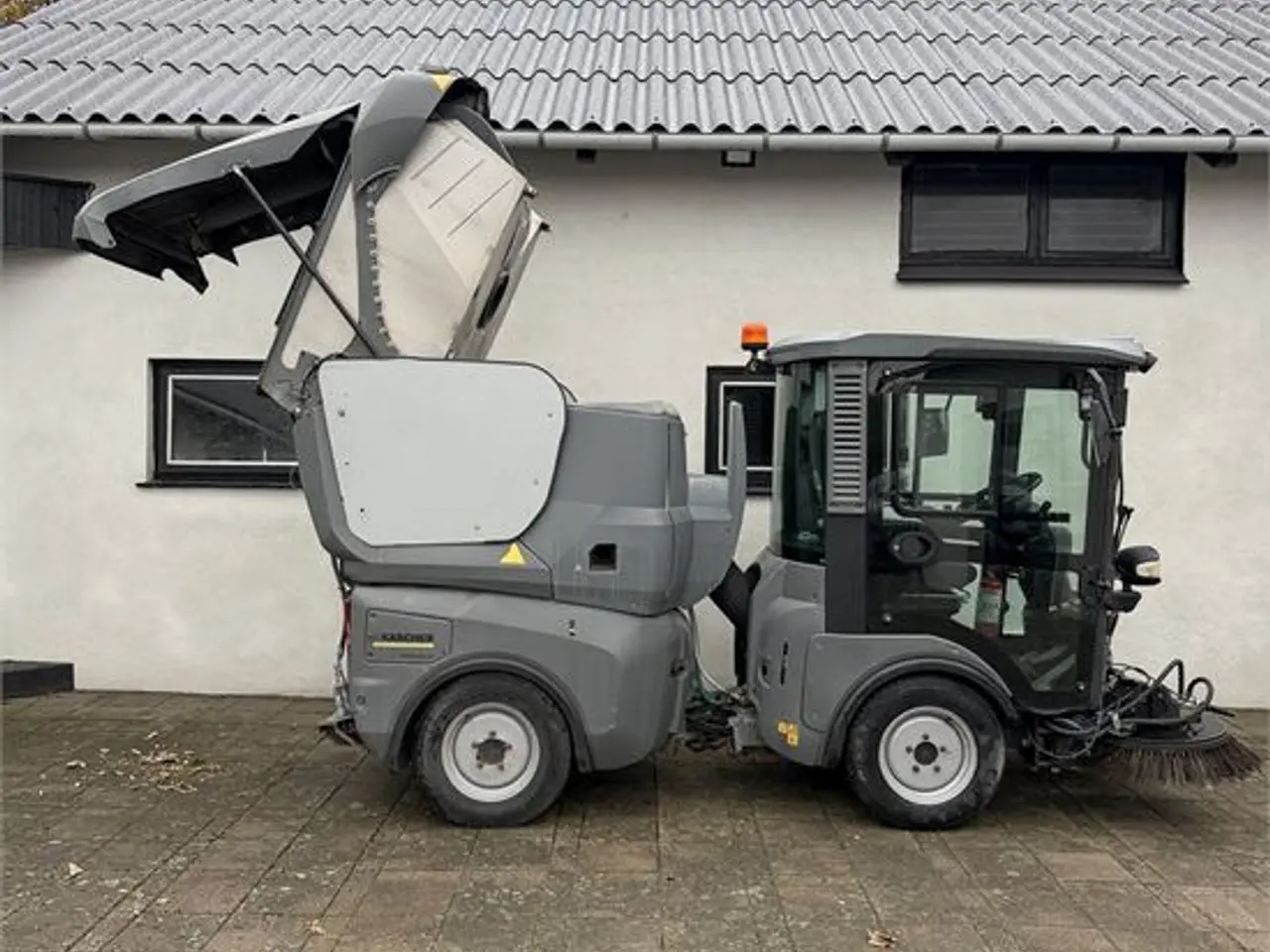 Billede 6 - Kärcher MC130 - Feje suge maskine / Sweeping suction machine - Video!!!