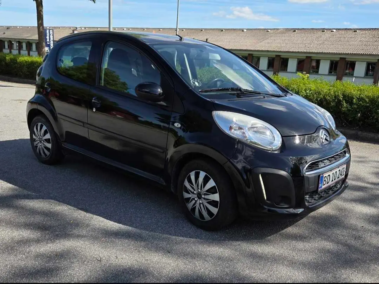 Billede 1 - Citroen C1. Med A/C og lavt km tal