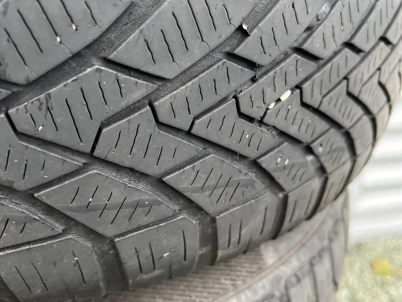 Billede 2 - 185/60R15 contintal vinterdæk 