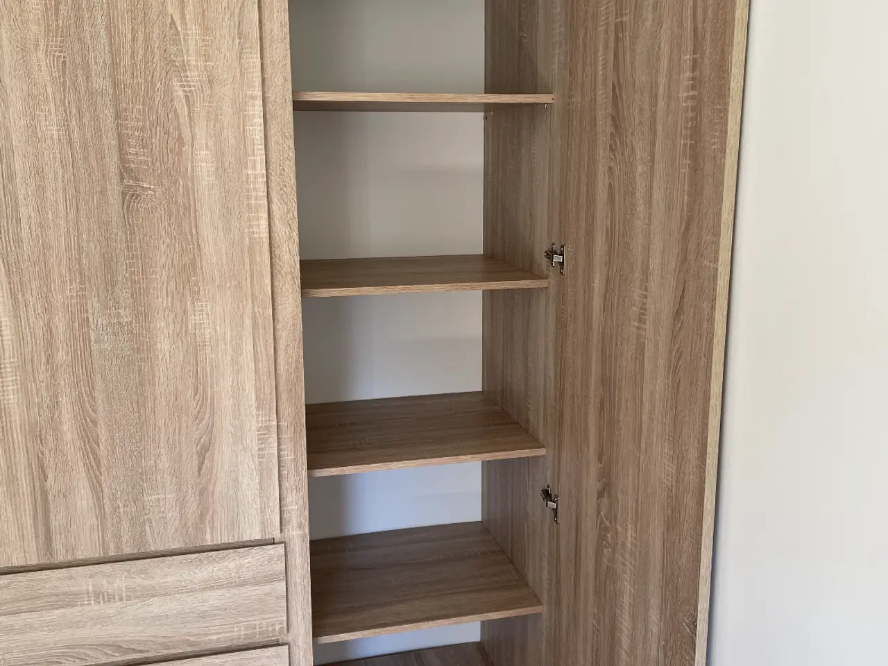 Billede 3 - Garderobe skab gi et bud