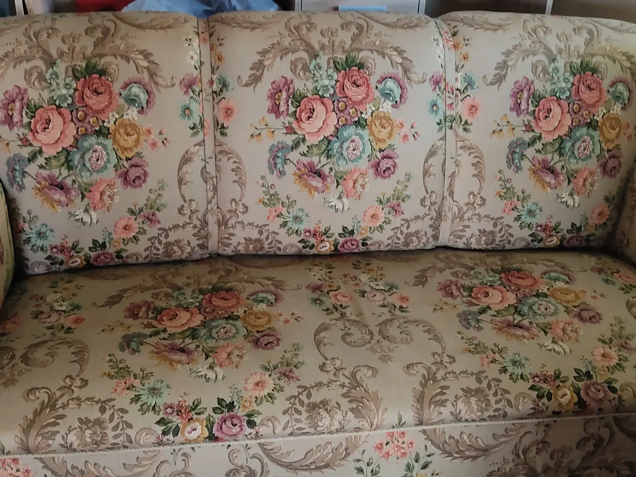 Billede 2 - Flot sofa med blomster 