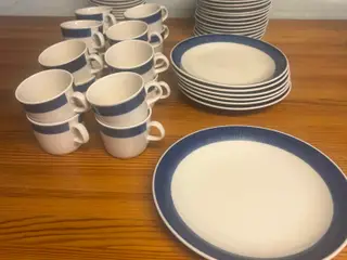Koka kaffestel og Holmegaard glas