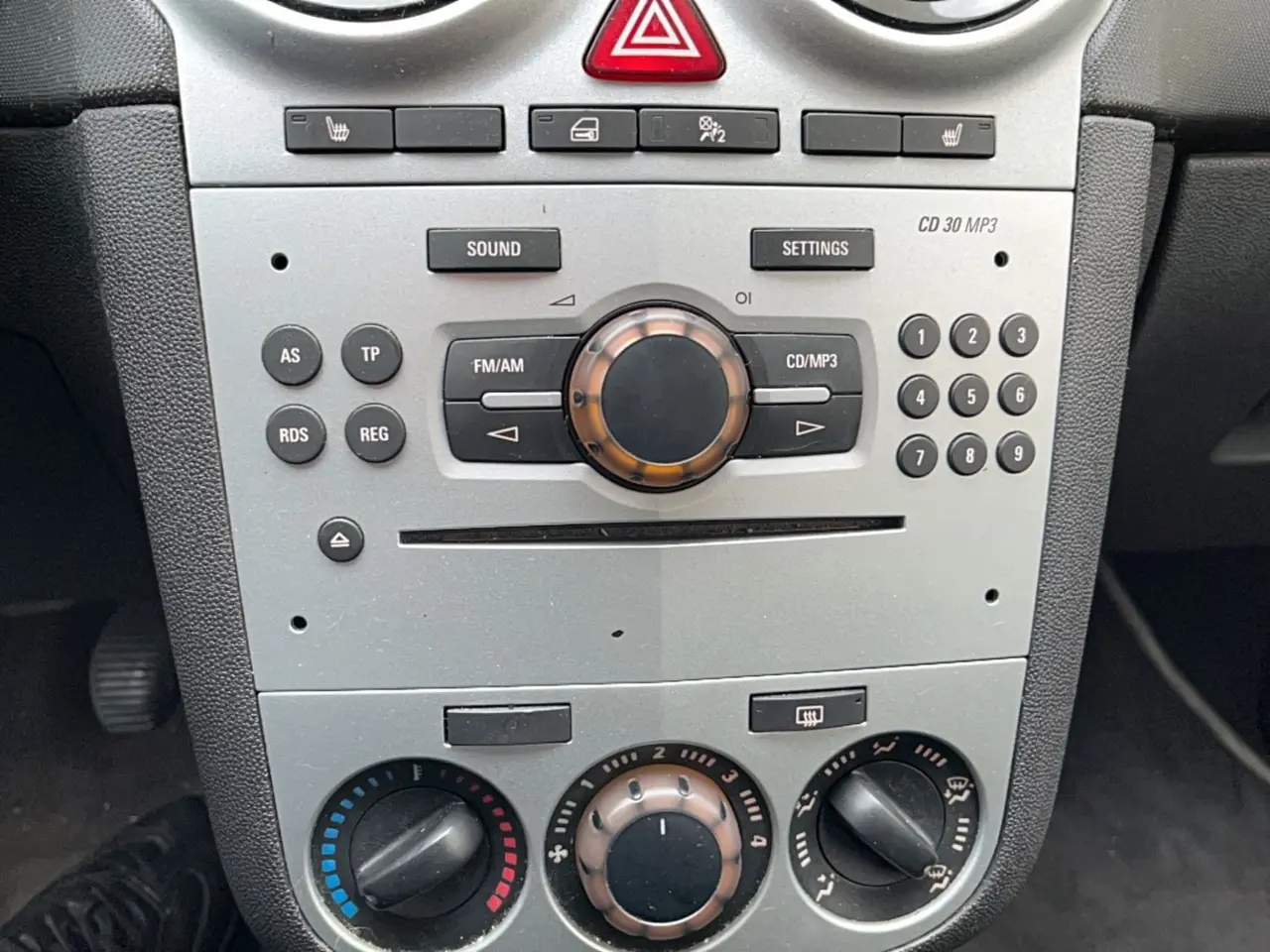Billede 10 - Opel Corsa 1,2 Twinport Cosmo 80HK 3d