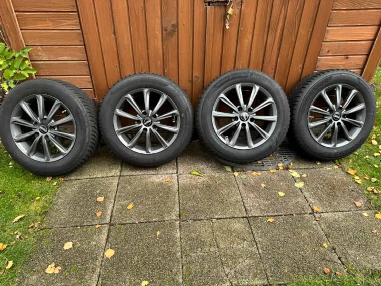 Billede 3 - 4 Næsten nye Hankook vinter dæk på flotte alufælge