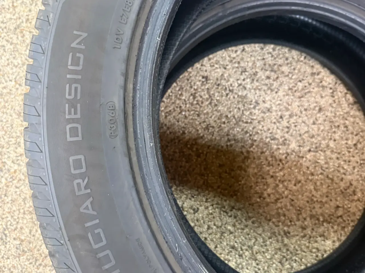 Billede 3 - Vredestein helårsdæk 235/55 R19