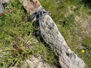 Pullert i natursten