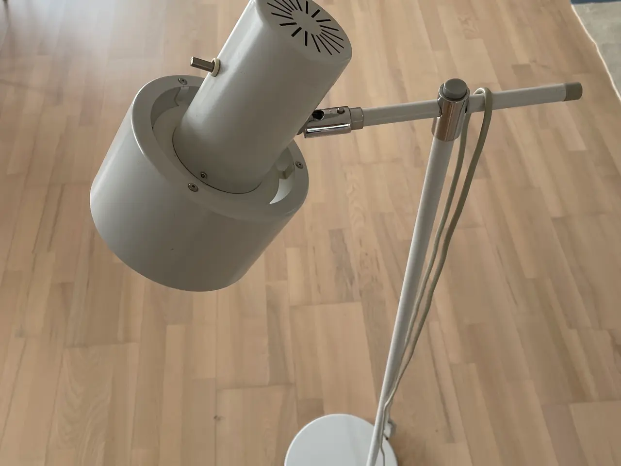 Billede 1 - Standerlampe model Junior af Jo Hammerborg