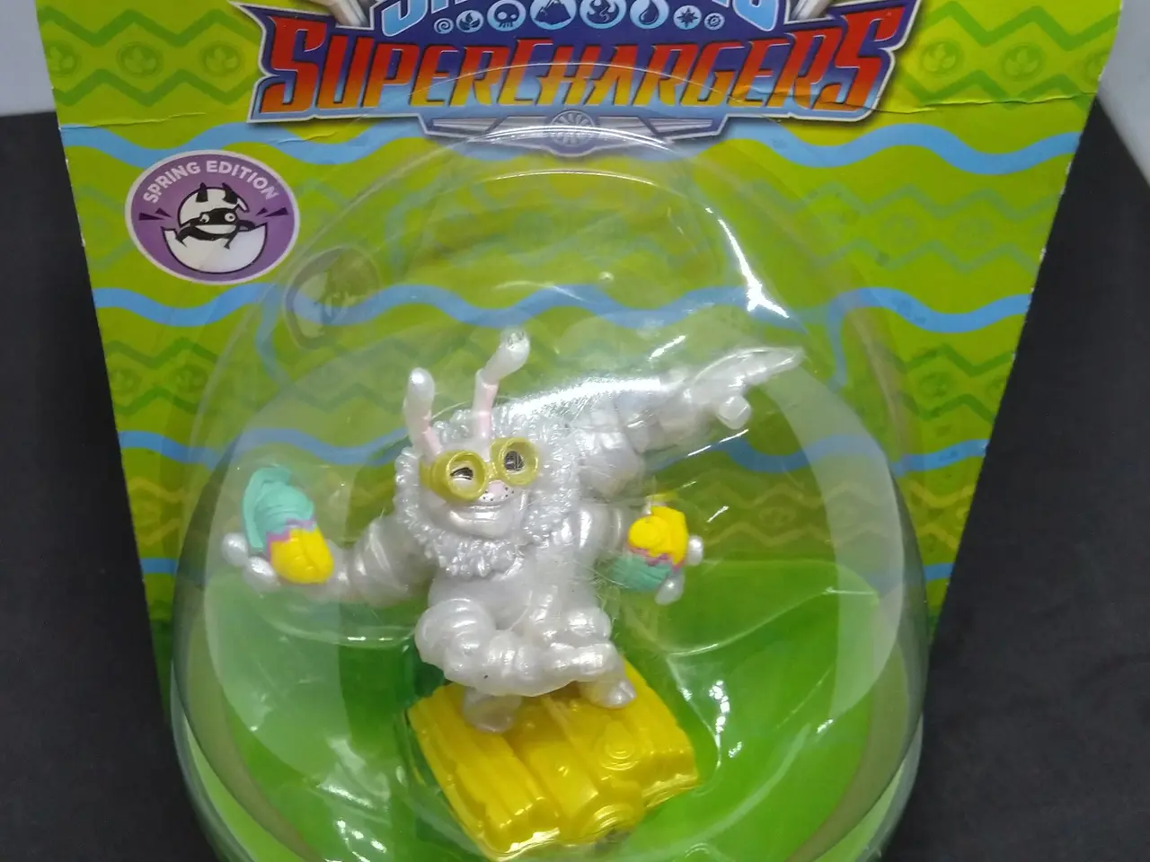 Billede 2 - 2 x Skylanders Superchargers Påske Figurer
