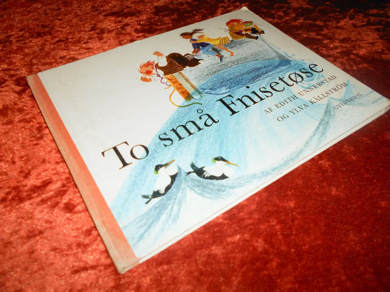Billede 1 - To små fnisetøse, Edith Unnerstad