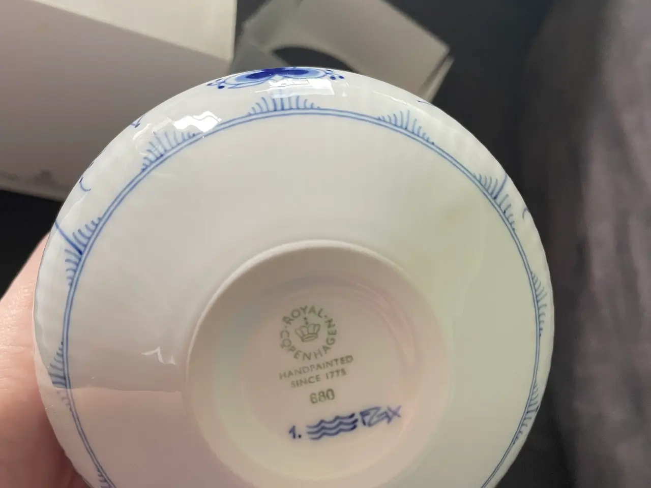 Billede 4 - Missen riflet lille vase