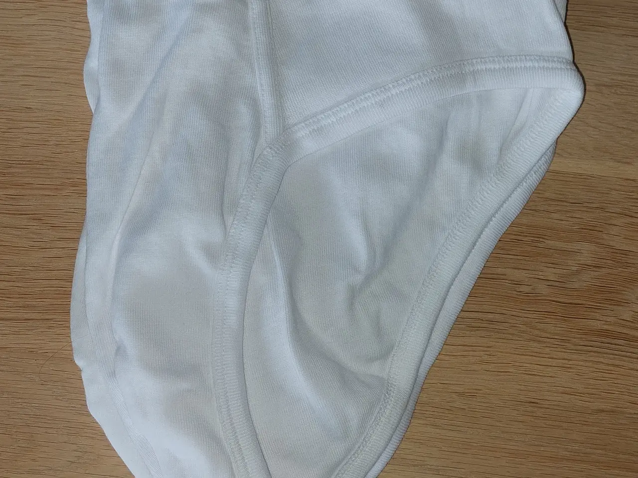 Billede 1 - Tommy Hilfiger herretrusser, hvid