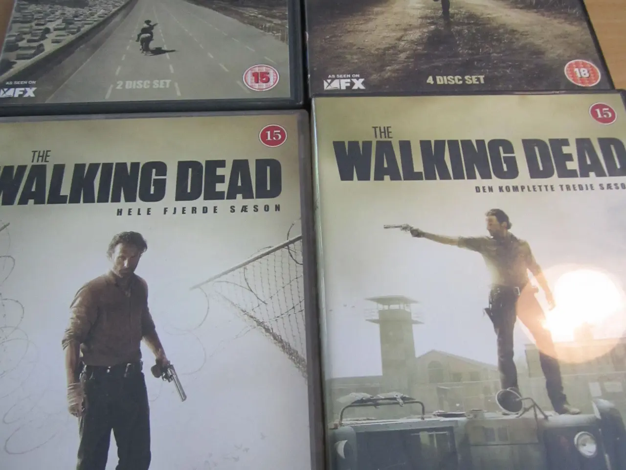 Billede 2 - THE WALKING DEAD. BYD. Boks 1-4.