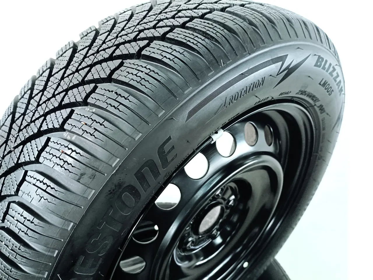 Billede 2 - 5x114,3 17" ET45 nav 60,1ø vintersæt inkl.TPMS (DE