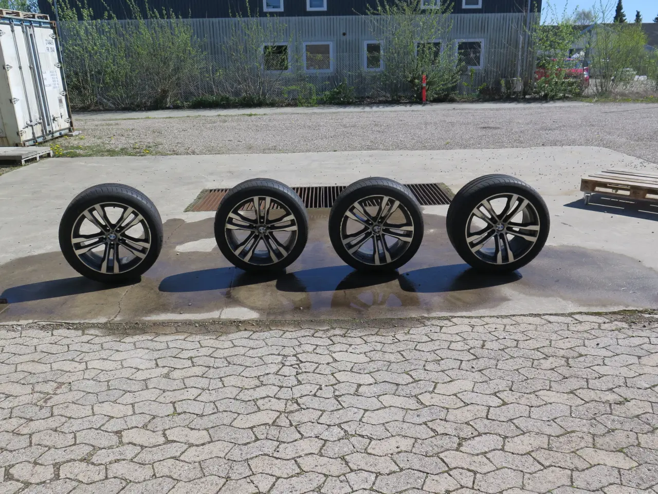 Billede 1 - BMW X5 originale brede fælge med dæk