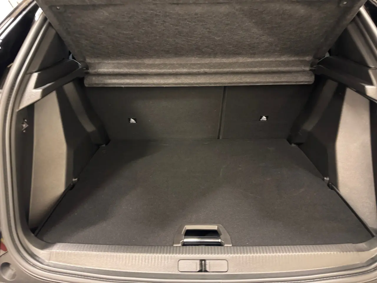 Billede 14 - Peugeot e-2008 50 Allure Pack