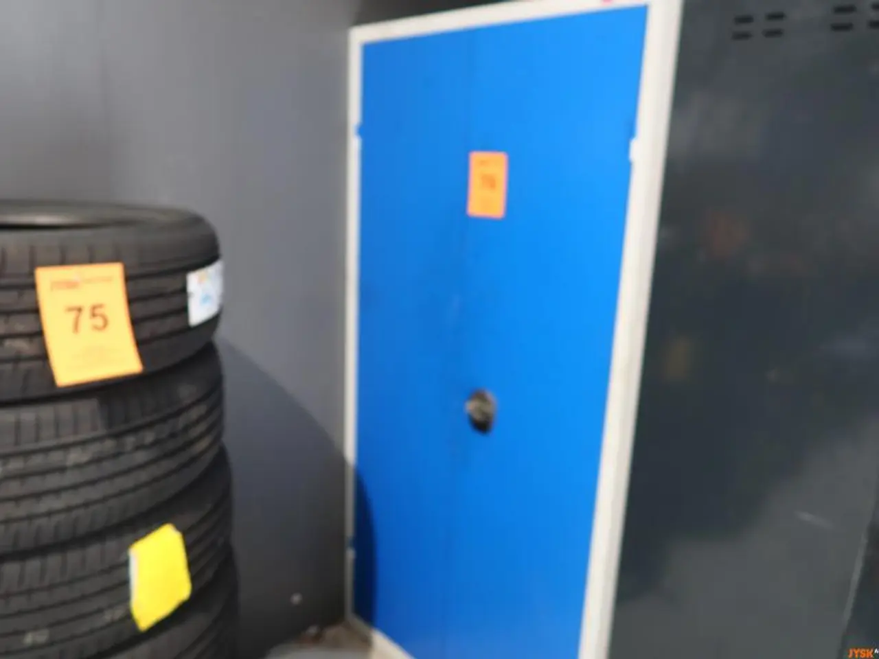 Billede 1 - METALSKAB, uden