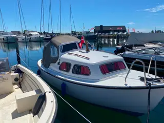 Mtorbåd Luna 19