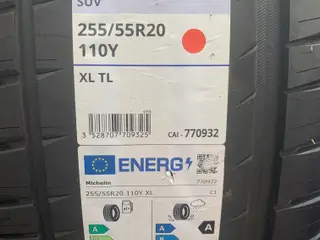 Michelin Pilot Sport 4 sommerdæk 255/55R20