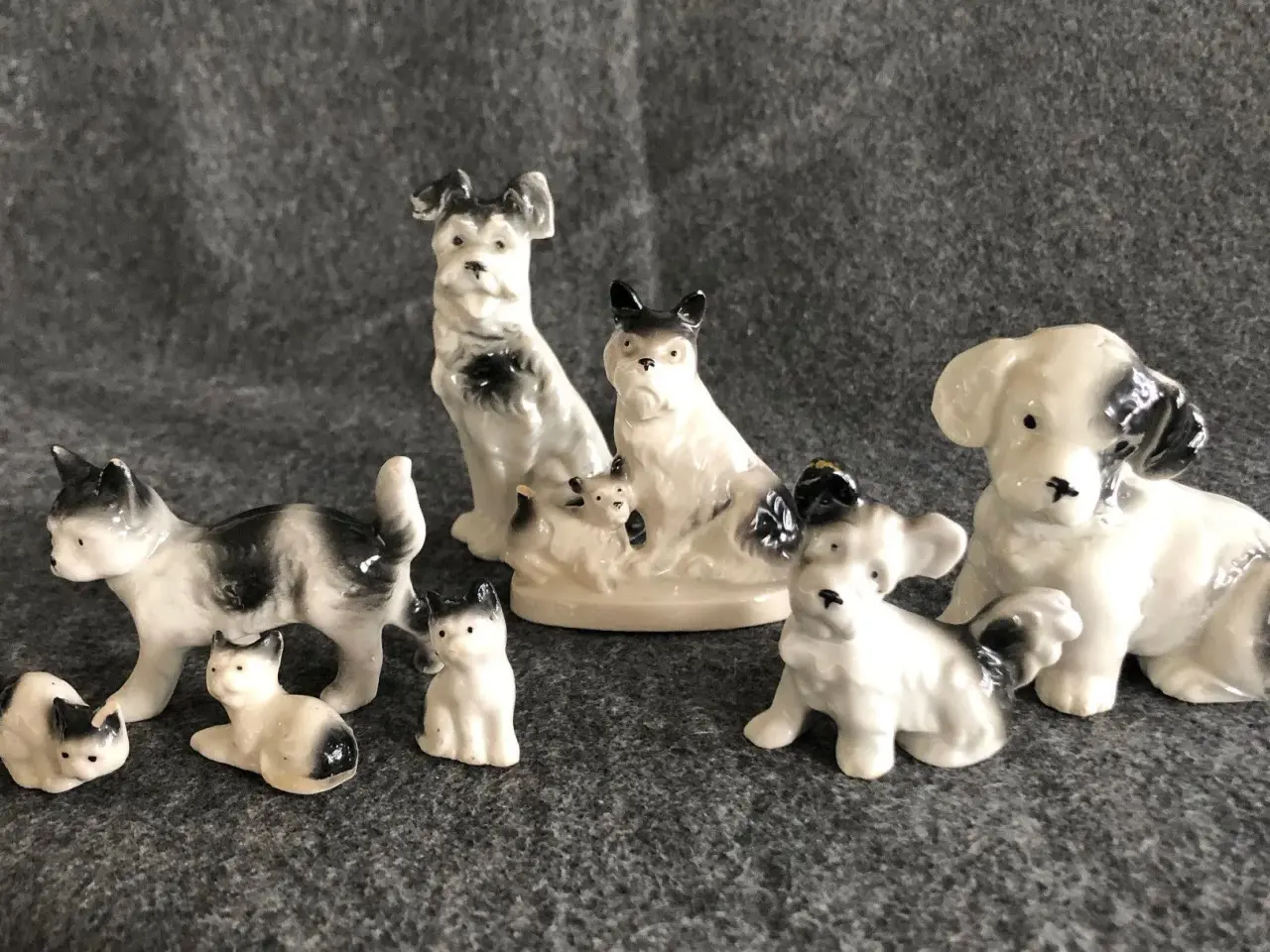 Billede 2 - Hundefamilie i stentøj