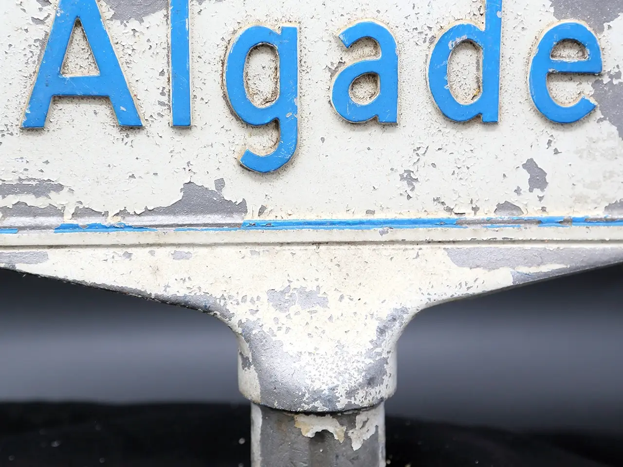 Billede 5 - Vintage dansk vejskilt “Algade” i aluminium