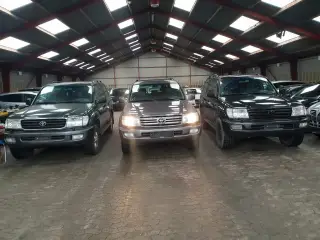 Toyota Landcruiser købes til Export