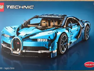 LEGO Technic Bugatti Chiron 42083