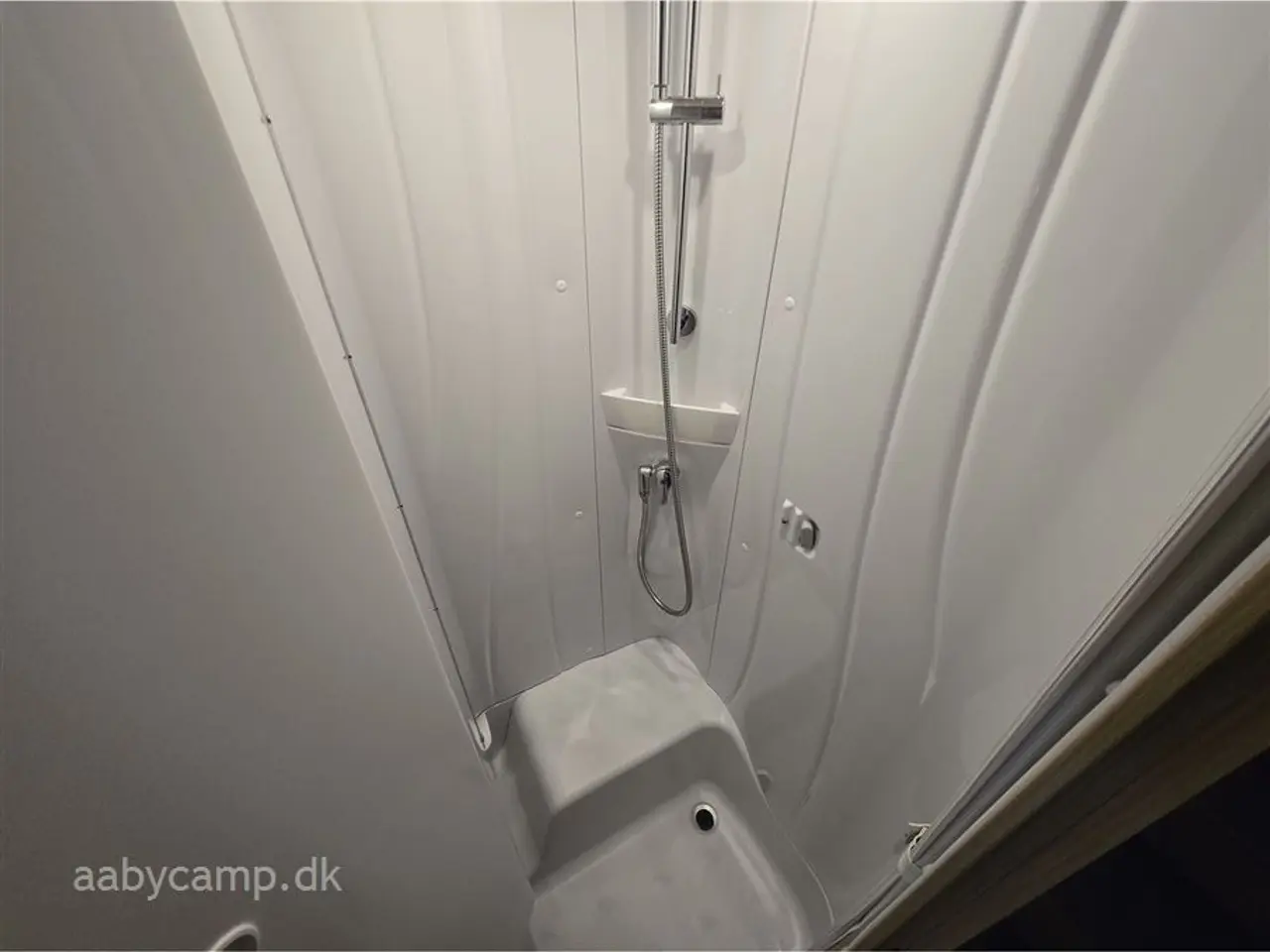 Billede 13 - 2018 - Bürstner Ixeo Time 726 G "Edition 30" Super lækker familie Camper