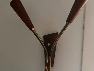 Vintage teak- og messing væglampe – dansk design f
