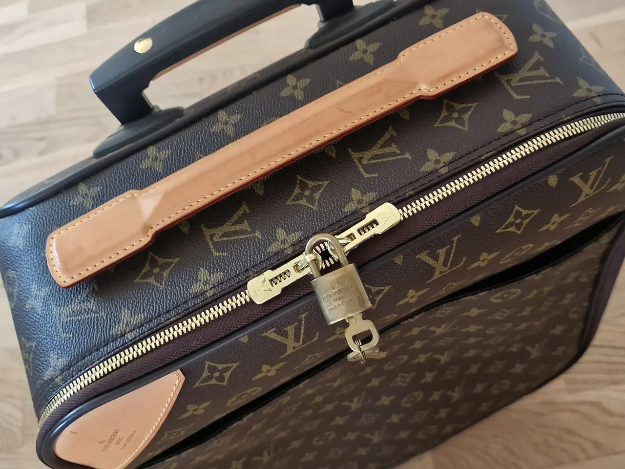 Billede 9 - Louis Vuitton kabine-kuffert/-trolley "Pegase 45"