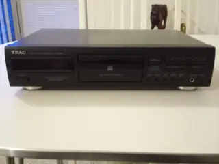 Teac cd-recorder. cd-rw890