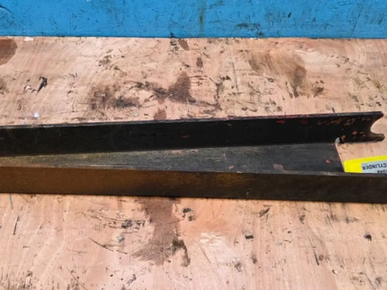 Billede 2 - New Holland LB110 Låsecylinder 85801048