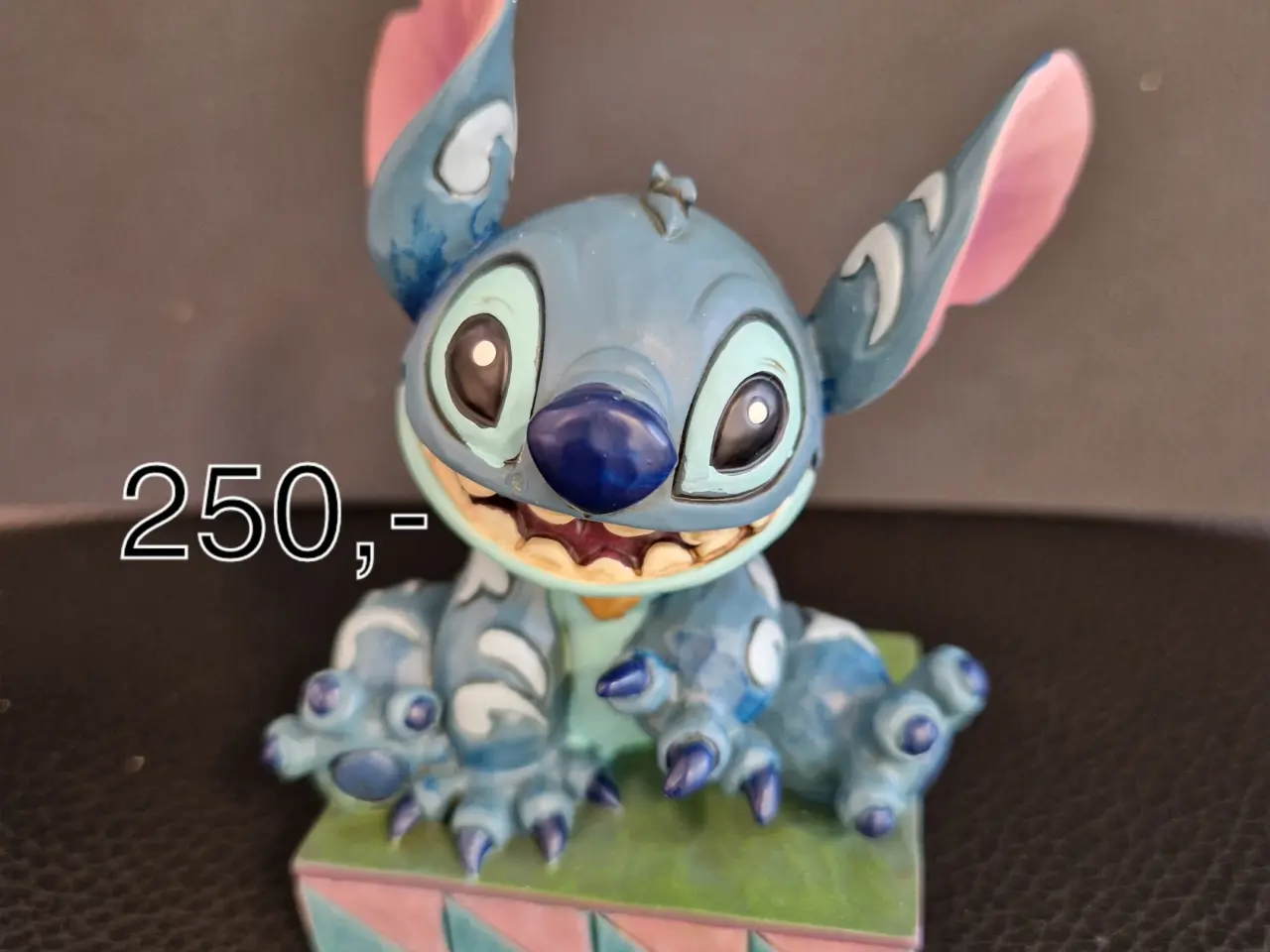 Billede 4 - Nye Disney figurer sælges