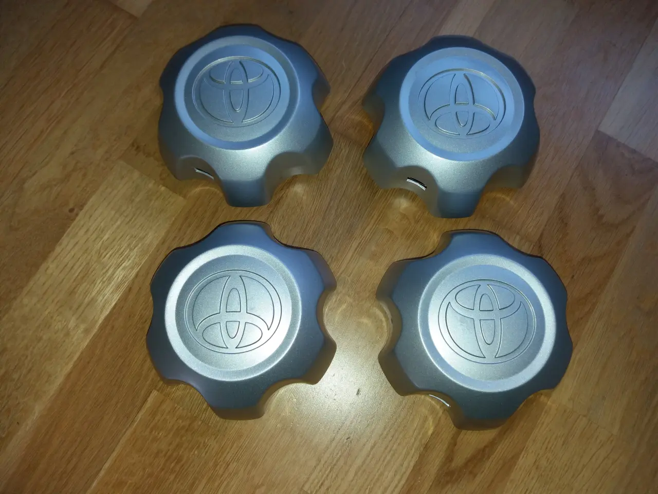 Billede 2 - Centerkapsel Toyota Hilux